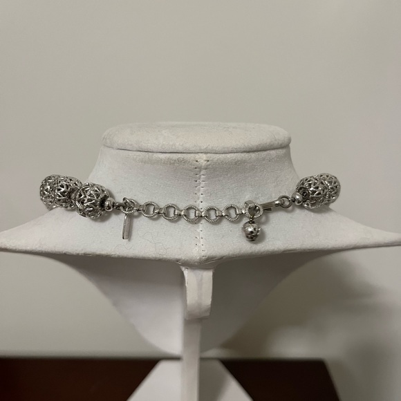 Vintage Monet Choker - Picture 2 of 3
